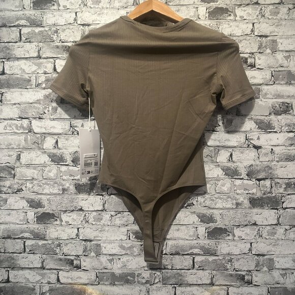 NWT Lululemon Stretch Cotton Rib Crewneck SS Bodysuit Thong Size XS (WSHG) - Picture 4 of 16